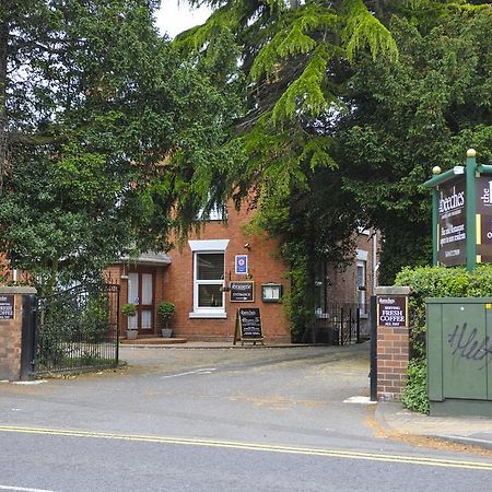 The Beeches Hotel 格里姆斯比 外观 照片